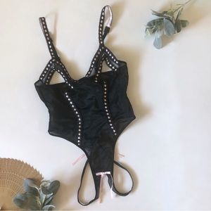 Y2K Frederick’s of Hollywood Sheer Mesh Crotchless Cut Out Lingerie Bodysuit